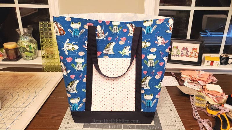 FREE Tote Bag Pattern | Rona the Ribbiter